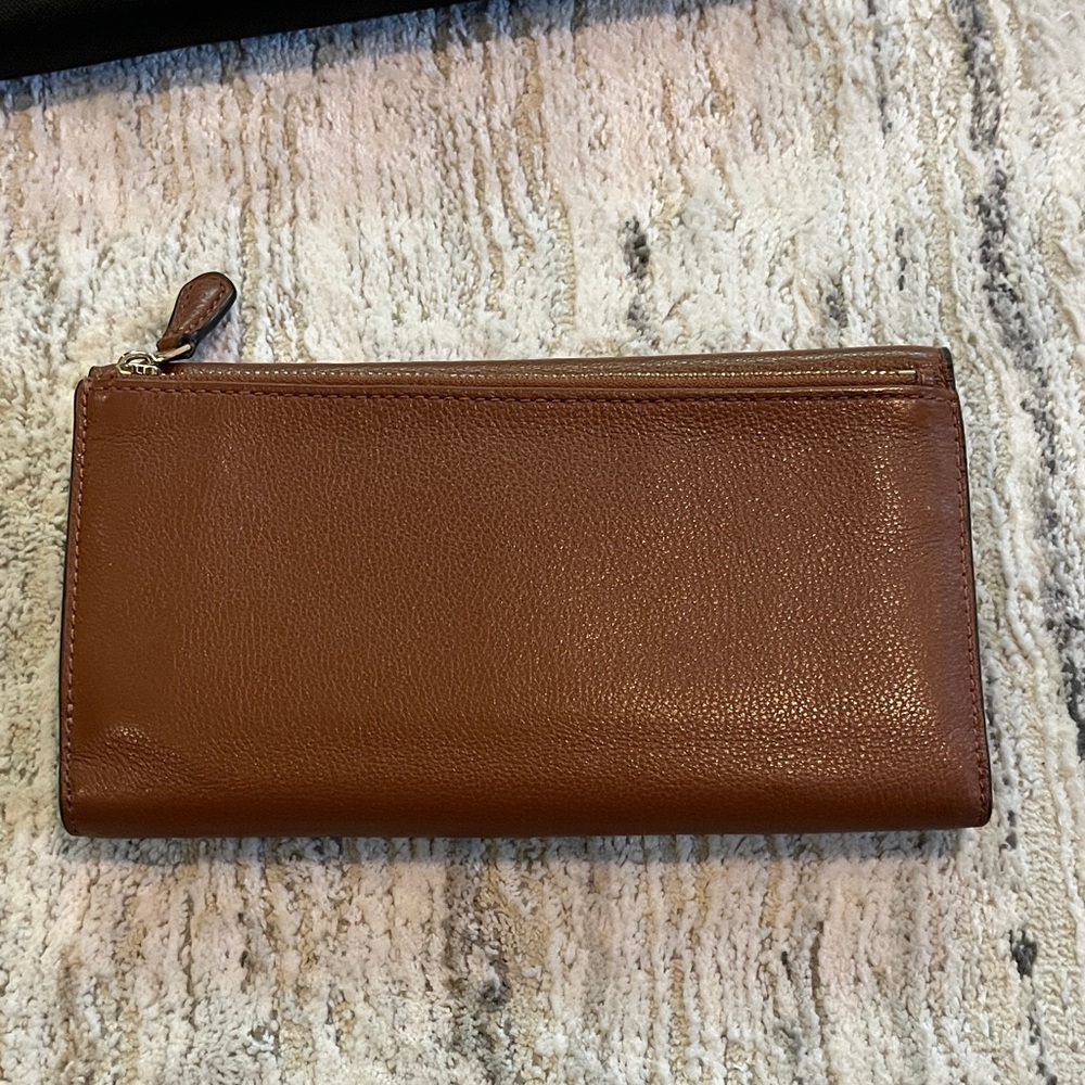 Coach Brown Leather Wallet - SLIGHTLY USED